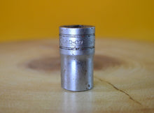 Load image into Gallery viewer, Snap On 9/16" Socket 1/2" Drive 12-Point Vintage Imperial SW181 CANADA Old Logo