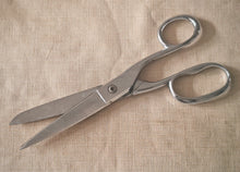 Load image into Gallery viewer, Title: Vintage Richards Speednix Tailor’s Shears Sheffield England – 16.5cm Used