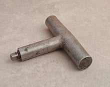 Load image into Gallery viewer, Vintage Skyway Precision Tool 1/4" Torque Wrench T-Handle – Made in USA