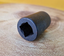 Load image into Gallery viewer, Snap-On 5/8 PDH-200 USA 12 point socket. Pat no. 3273430