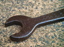 Load image into Gallery viewer, Vintage Combination Gas Bottle Spanner 17cm Dual End with Square Socket