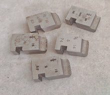 Load image into Gallery viewer, Set of 5 Vintage Metal Thread Chaser Die 3/8, 1/2, 5/8, 3/4 - AMS & S Mar