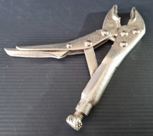 Load image into Gallery viewer, Vintage Small Size Heavy Duty Self Grip Wrench Mechanics Hand Tool 14.8cm long