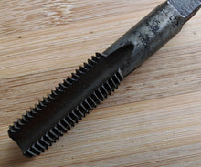 Load image into Gallery viewer, Vintage L.A.L Ltd HSS Hand Tap 5/8" x 14 Thds BSF - Made in England