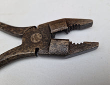 Load image into Gallery viewer, Vintage Combination Pliers Hand Tool 18.5cm long