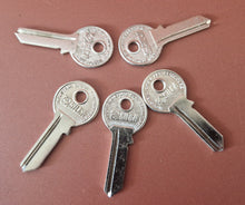 Load image into Gallery viewer, 5 Silca VI081 Key Blank for Viro Cylinders Blade Length 26.500mm Blade W 8.800mm