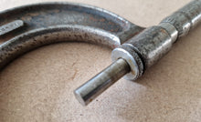 Load image into Gallery viewer, Moore & Wright No.966 1" - 2" External Outside Micrometer 0.001"