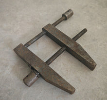 Load image into Gallery viewer, Vintage Toolmaker’s Parallel Clamp – Adjustable Engineer’s Steel Clamp – Used