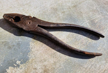 Load image into Gallery viewer, Vintage SHEFFIELD MADE IN ENGLAND Pliers Car tool kit item , 18cm long