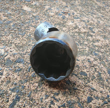 Load image into Gallery viewer, Vintage WF-78 PL MB C 3/4" Universal Joint Socket Adapter – 12 Point – Used Tool