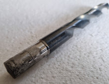Load image into Gallery viewer, GUEHRING 14,000 HS DRILL BIT IN PLASTIC CASE 16.5CM LONG 1.5CM DIAMETER