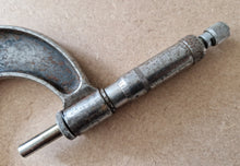 Load image into Gallery viewer, Moore & Wright No.966 1" - 2" External Outside Micrometer 0.001"