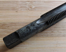 Load image into Gallery viewer, Vintage L.A.L Ltd HSS Hand Tap 5/8" x 14 Thds BSF - Made in England