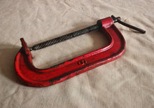 Load image into Gallery viewer, Title: Vintage G Clamp / C Clamp – Cast Iron – Red – 23.5cm x 10.5cm Heavy Duty