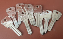 Load image into Gallery viewer, 10 x CEA LF 14S BLANK KEYS, UNCUT, FOR AUTOMOTIVE CARS