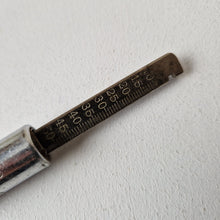 Load image into Gallery viewer, Schrader Vintage Balloon Tyre Gauge Tool