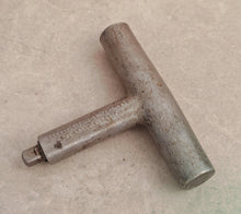 Load image into Gallery viewer, Vintage Skyway Precision Tool 1/4" Torque Wrench T-Handle – Made in USA