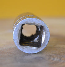 Load image into Gallery viewer, Snap On 9/16" Socket 1/2" Drive 12-Point Vintage Imperial SW181 CANADA Old Logo