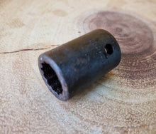 Load image into Gallery viewer, Snap-On 5/8 PDH-200 USA 12 point socket. Pat no. 3273430