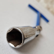 Load image into Gallery viewer, Spark Plug Removal Tools Flexible Spanner Socket 5/8 & 16MM T-Bar T-Handle