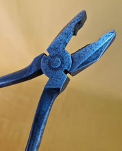 Load image into Gallery viewer, Elliot Lucas Vintage Large Size Classic Car Pliers, 21 cm long