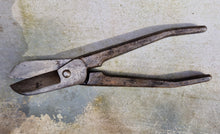 Load image into Gallery viewer, Vintage Gilbow Heavy Duty Tin Snips Tool , 21cm long