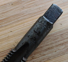 Load image into Gallery viewer, Vintage L.A.L Ltd HSS Hand Tap 5/8" x 14 Thds BSF - Made in England