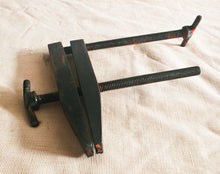 Load image into Gallery viewer, Title: Vintage Toolmaker Parallel Clamp – NB Marked – Precision Engineer’s Clamp