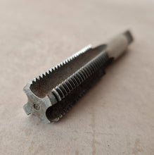 Load image into Gallery viewer, 5/8" BSF HS 3 Tap made by Harris England Quality Tools