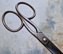 Load image into Gallery viewer, The Ridge Rimmer Long Dress Making Taylors Shears Scissors , Vintage 28cm Long