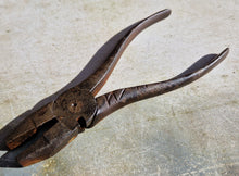 Load image into Gallery viewer, Vintage SHEFFIELD MADE IN ENGLAND Pliers Car tool kit item , 18cm long