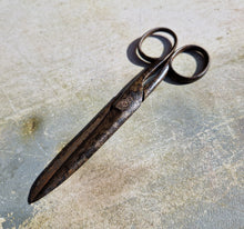 Load image into Gallery viewer, Pair Pre-1970's Vintage Small Steel Sewing Scissors , 15cm long