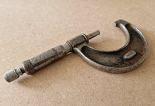 Load image into Gallery viewer, Moore & Wright No.966 1" - 2" External Outside Micrometer 0.001"
