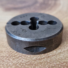 Load image into Gallery viewer, B.S.F 1/4" x 26 G-11 die Engineering Tool Made In England