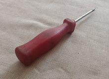 Load image into Gallery viewer, Vintage Phillips Screwdriver 14cm Red Handle Short Stubby Driver DIY Tool