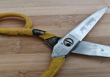 Load image into Gallery viewer, Vintage Kumfi Kut Pinking Shear Scissors 18 cm - Yellow Handle, Stainless Steel