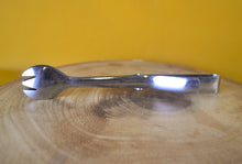 Load image into Gallery viewer, Vintage Chrome Salad Grabber Tongs , Kitchen Utensil, Made In England
