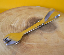 Load image into Gallery viewer, Vintage Chrome Salad Grabber Tongs , Kitchen Utensil, Made In England