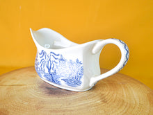 Load image into Gallery viewer, Royal Staffordshire Willow Pattern Sauce / Gravy Boat by J&G Meakin England