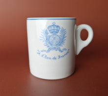 Load image into Gallery viewer, Vintage Wedgwood Hoteware Small Ceramic Cup / Mug , A L, Ecu de France (With the shield of France
