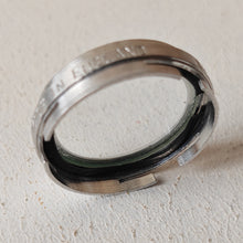 Load image into Gallery viewer, Kodisk Close-Up Lens +1 No. 255 Vintage Lens with Original Box &amp; Manual

