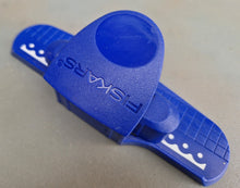 Load image into Gallery viewer, Fiskars Papercraft Border Punch Craft Supply

