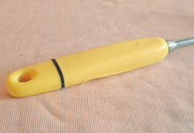 Load image into Gallery viewer, Vintage Slotted Serving Spoon / Skimmer – Plastic Handle – 27.5cm – Used
