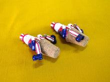 Load image into Gallery viewer, 2 x Boston warehouse bottle stoppers American theme, new ,never used
