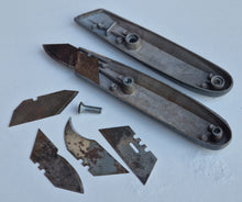 Load image into Gallery viewer, Vintage Grey HANDLE Aluminium King Fuller Utility Knife c1960 / 1970  - for Craft Work and DIY in Good Condition
