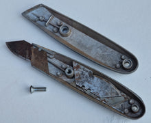 Load image into Gallery viewer, Vintage Grey HANDLE Aluminium King Fuller Utility Knife c1960 / 1970  - for Craft Work and DIY in Good Condition
