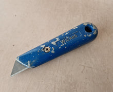 Load image into Gallery viewer, Vintage Wickes No TK202 Utility Carpet Cutting Knife

