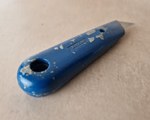 Load image into Gallery viewer, Vintage Wickes No TK202 Utility Carpet Cutting Knife
