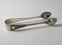 Load image into Gallery viewer, Silver Plated Sugar Cube / Ice Grabber Tongs, Spoon Tongs, Vintage Silverware, 10.5cm Tongs, Sugar Tongs, Sugar Nips
