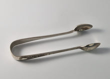 Load image into Gallery viewer, Silver Plated Sugar Cube / Ice Grabber Tongs, Spoon Tongs, Vintage Silverware, 10.5cm Tongs, Sugar Tongs, Sugar Nips
